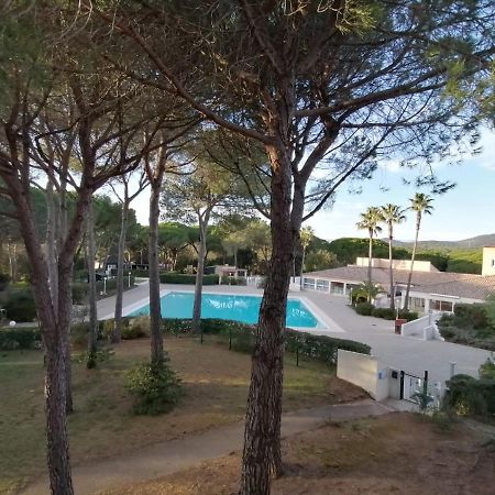 Residences Du Golf Saint-Raphaël Eksteriør billede