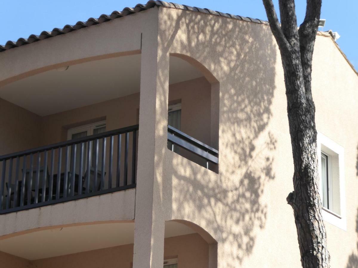 Residences Du Golf Saint-Raphaël Eksteriør billede